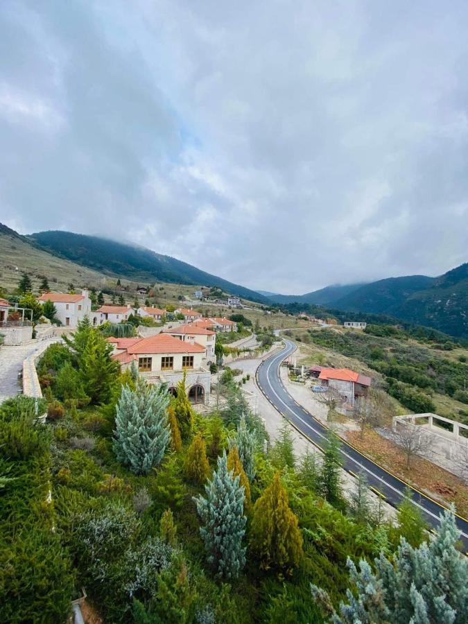 Καστρο Πετρινα Σαλε Καλαβρυτα Villa Kalavryta Exterior foto